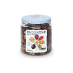Frutta secca in vasetti PET